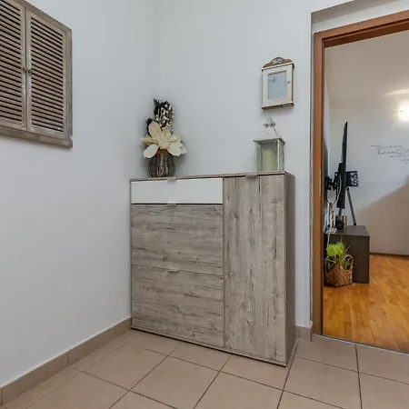 With Parking Space Duce, Omis - 4663 Duće