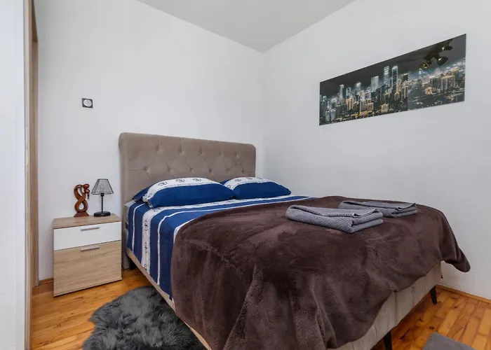 With Parking Space Duce, Omis - 4663 Apartamento Duće