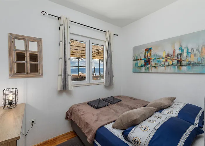 Apartamento With Parking Space Duce, Omis - 4663 Duće