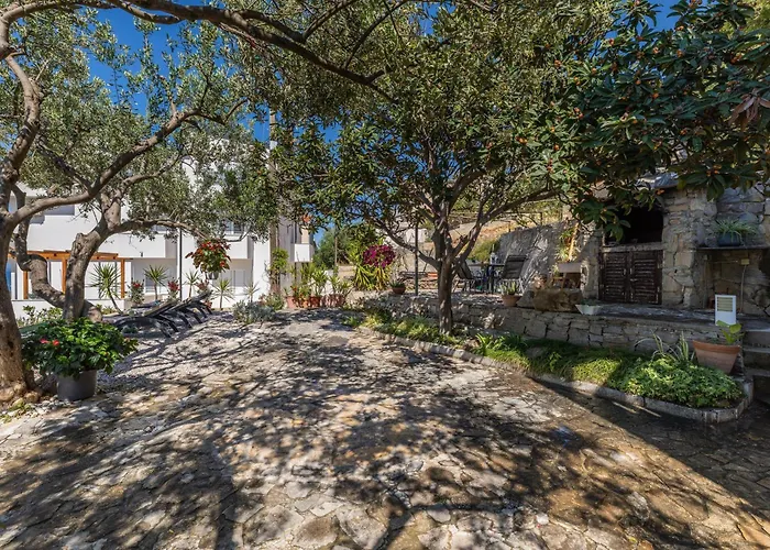 Apartamento With Parking Space Duce, Omis - 4663